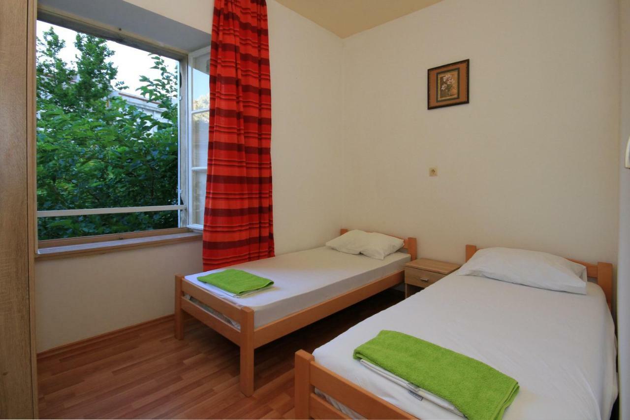 Big And Spacious Apartment In The Heart Of โอมิช ภายนอก รูปภาพ