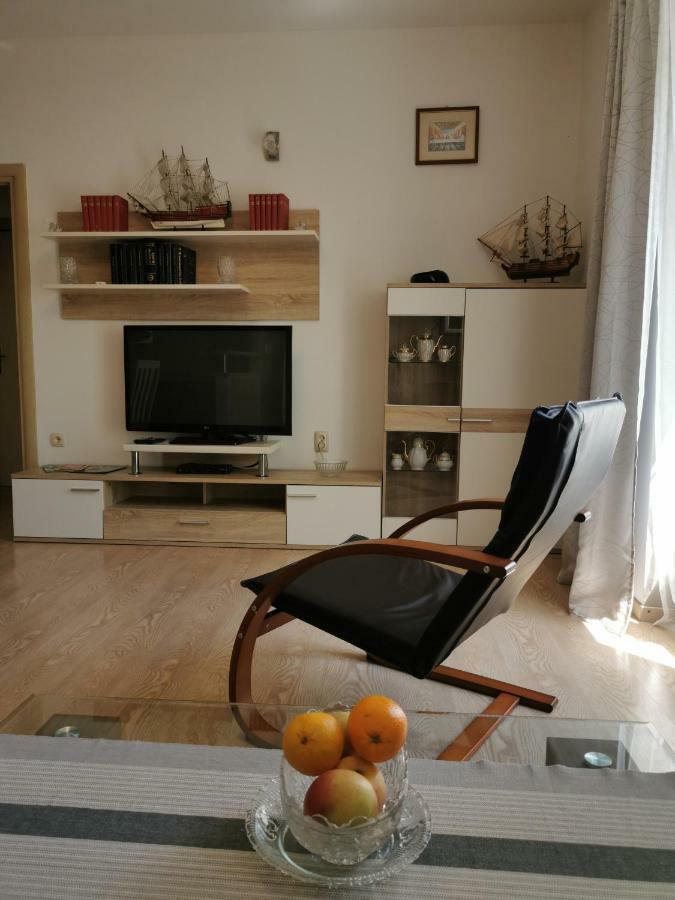 Big And Spacious Apartment In The Heart Of โอมิช ภายนอก รูปภาพ